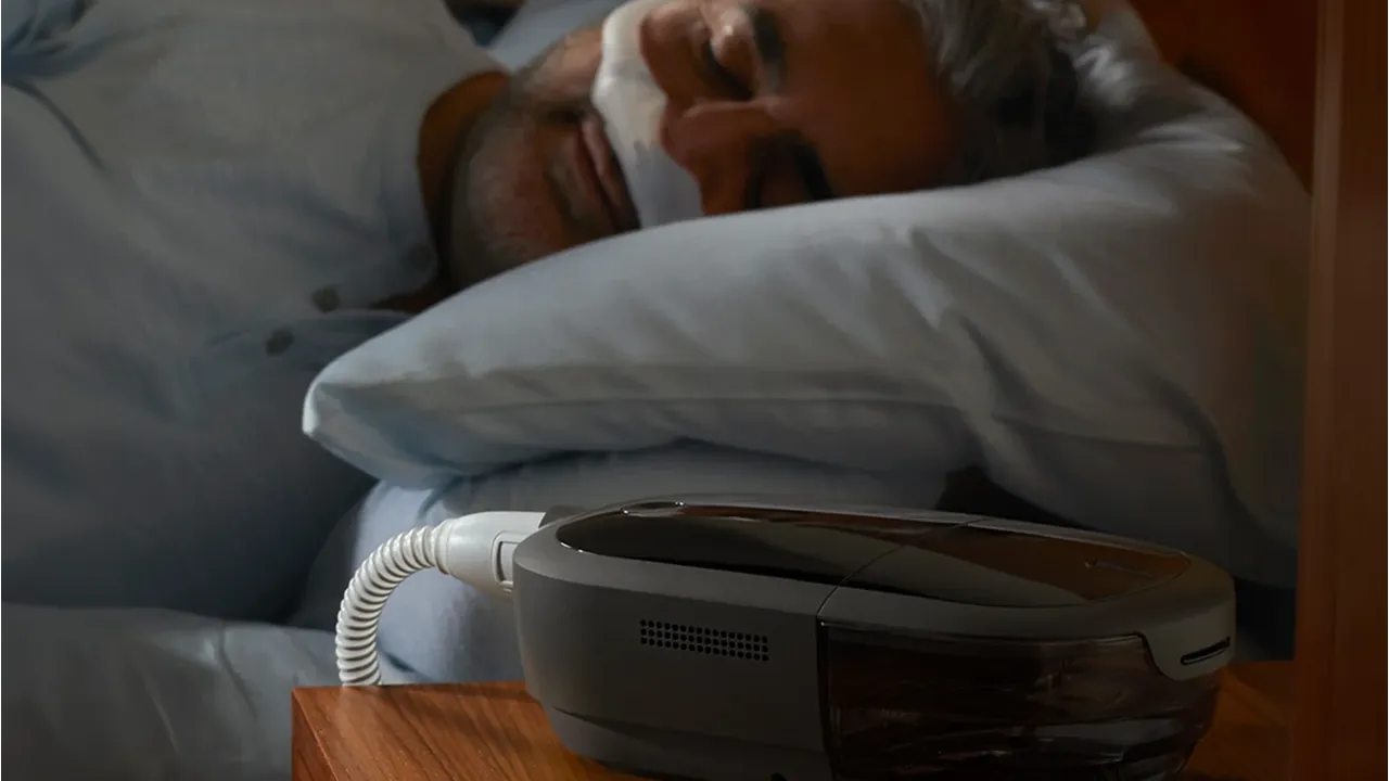 Intelligent auto-adjusting therapy